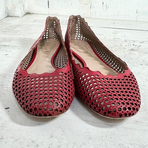 Chloe Lauren Perforated Leather Slip On Ballet Flats Red Womens Size 38.5 / 8 .5 - Picture 8 of 10